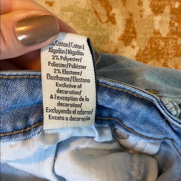 Calvin Klein Bermuda Shorts - Picture 5 of 8